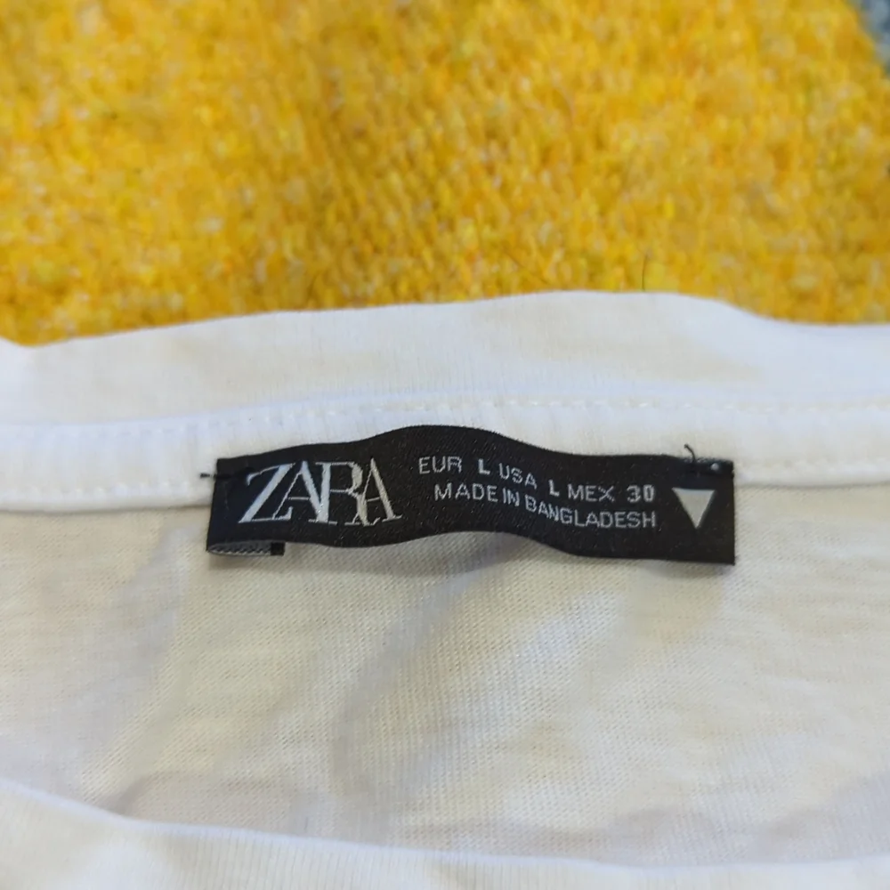 Zara White Crop Top - Picture 2 of 3
